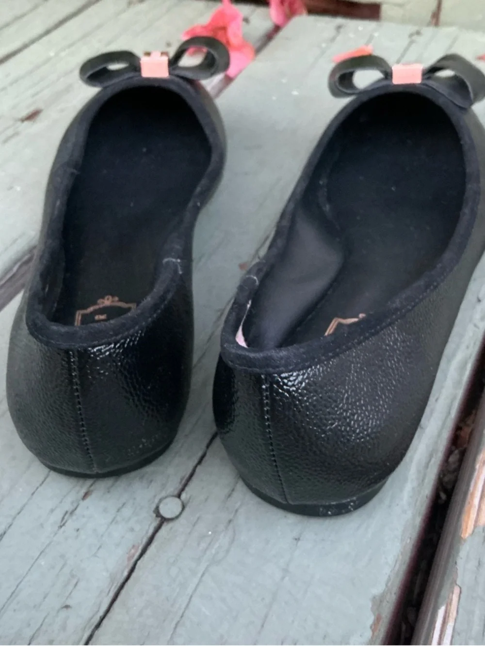 Ted Baker Immet Black Textured Bow Ballet Flats with Pink Accent Size 5.5